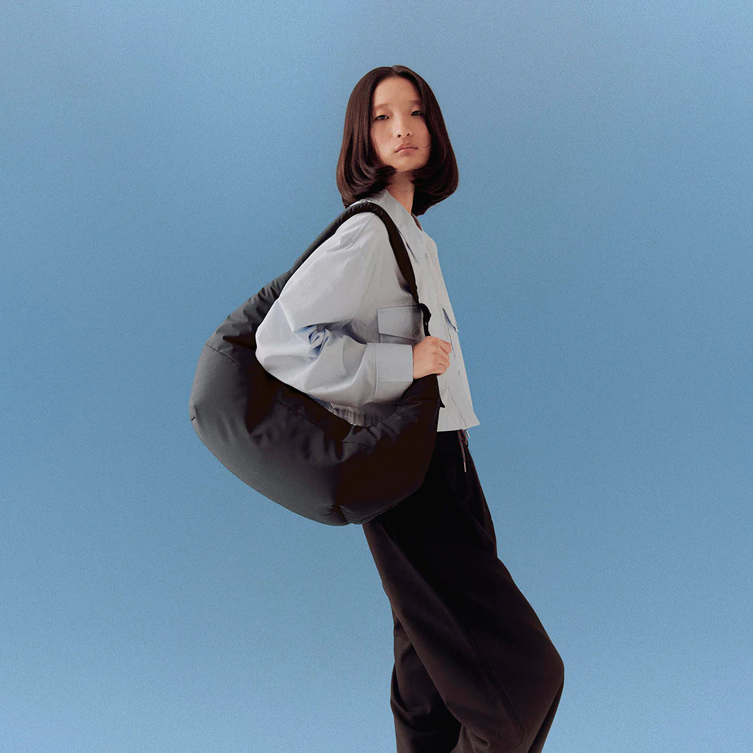 Ucon Acrobatics - Bag - Shota/Medium - Black - Lifestyle Cut 1 